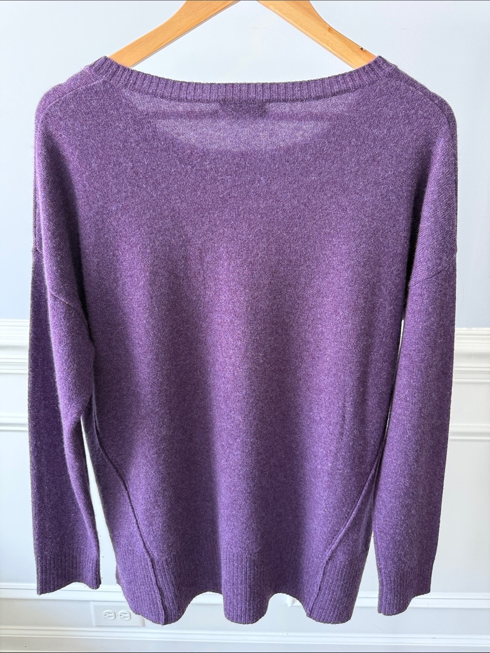 Griffen 100% Cashmere Sweater Women's L Large Purple Crew Neck Hi Low Pullover - Picture 3 of 5